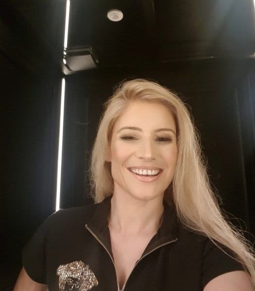 My name is Jade and I am feminine and elegant escort. Looking to have good time with generous gentleman. My English is fluent. INCALLS/OUTCALLS
