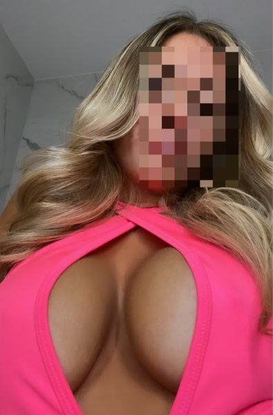 Hola amor! Me llamo Lola 🥵
Soy todo lo que estás buscando 🔥 
Sexting chat
Domicilios 
Hoteles 
Pack personalizados 
